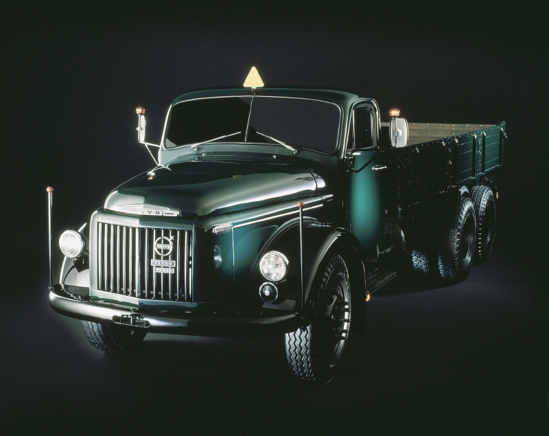 Pierwszy pojazd z silnikiem z turbodoładowaniem był model Titan z 1951 roku.